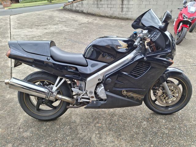 Honda VFR750FL Gen 4